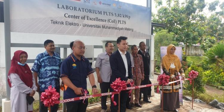 UMM Resmikan Laboratorium Pembangkit Listrik Tenaga Surya sebagai Pusat Inovasi dan Pelatihan