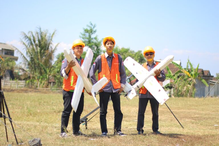 Tim Robot Terbang Teknik Elektro FT-UMM Berhasil Melaju ke Final Kontes Robot Terbang Indonesia 2023