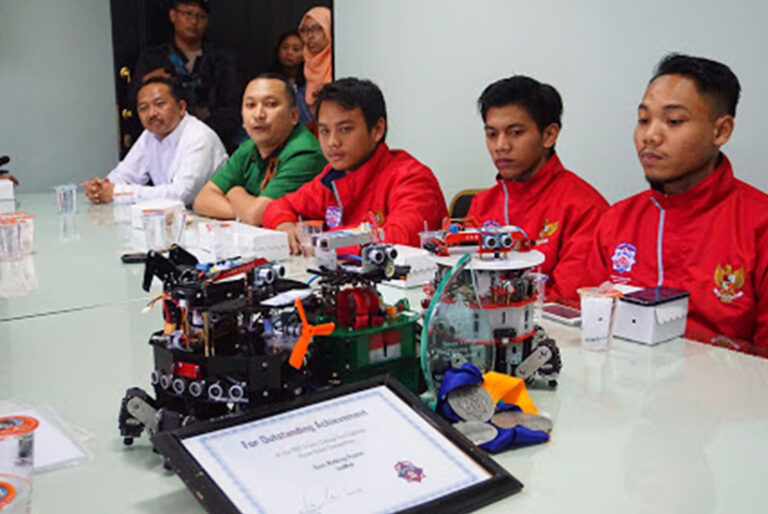 Langganan Juara, Robot DOME UMM Menang di Amerika