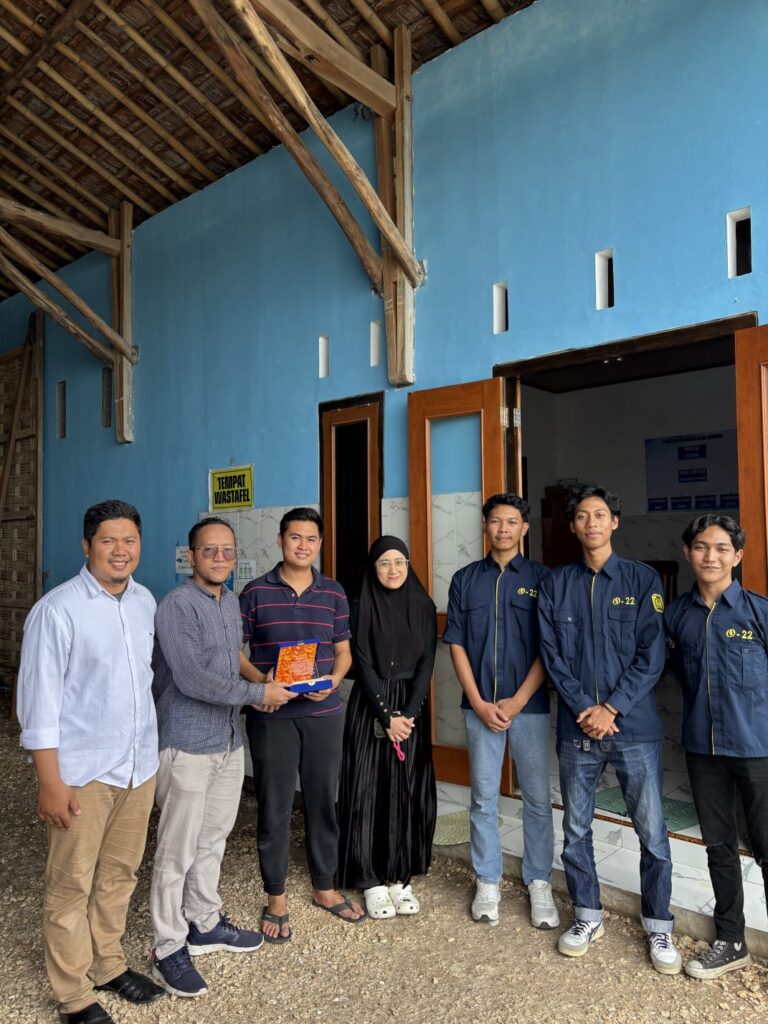 Kunjungan ke UD Aditya: Teknik Elektro UMM Pelajari Proses Produksi Garam dan Peluang Inovasi Teknologi di Industri Lokal
